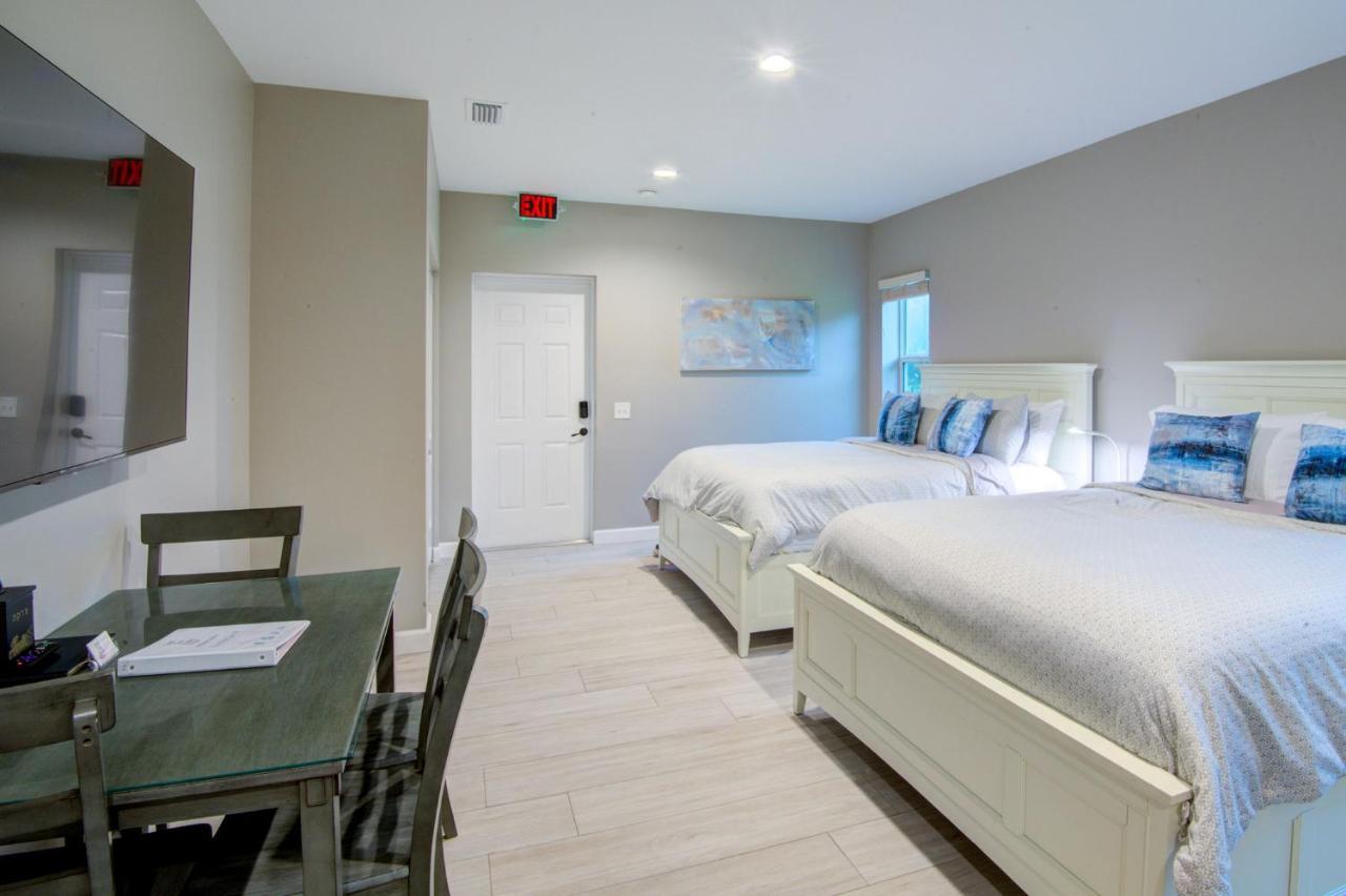 Hs#2- Modern Next To Premier Sports Complex Bradenton